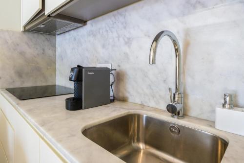 Luxury Style 7 with AC Downtown Porto near Metro