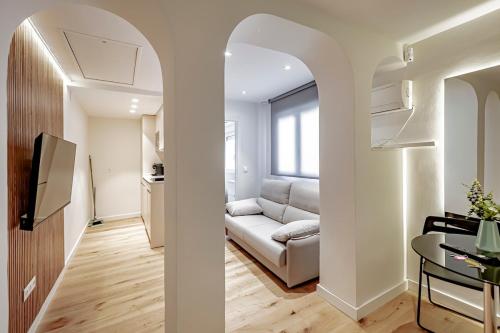 CB10 - Stylish Modern Apartment- 5-minute walk to Gran Vía