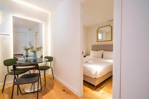 CB10 - Stylish Modern Apartment- 5-minute walk to Gran Vía