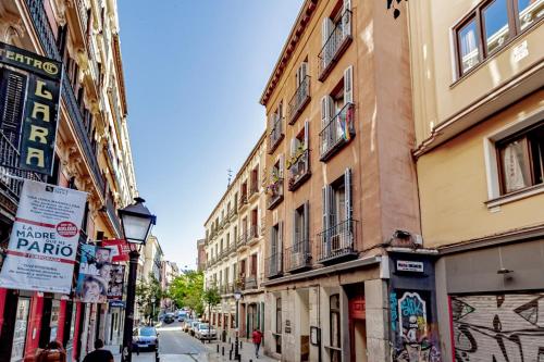 CB10 - Stylish Modern Apartment- 5-minute walk to Gran Vía