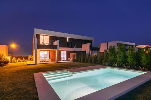 Φωτογραφία από το άλμπουμ του Chalet Las Marismas 8 - Playa de los Haraganes HCHM8P00 σε Isla Canela