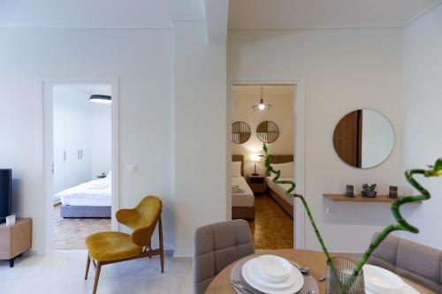 Modern 2-Bedroom Apartment in Downtown Glyfada