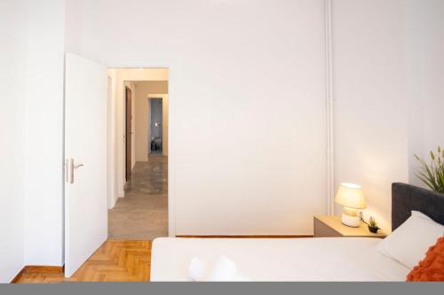 Elegant 3-Bedroom Retreat in the Heart of Kolonaki