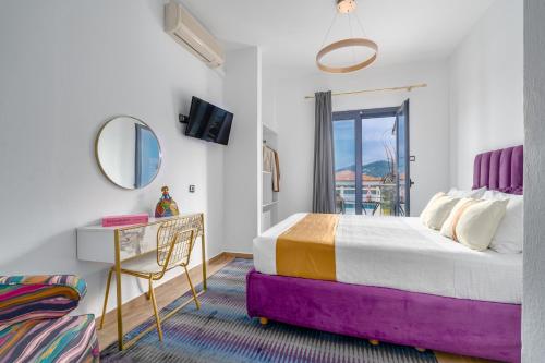 Кровать или кровати в номере MR P. Boutique Residence