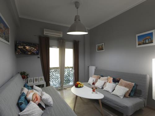 Comfortable apartment opposite Acropolis