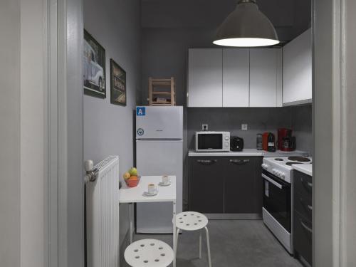 Comfortable apartment opposite Acropolis