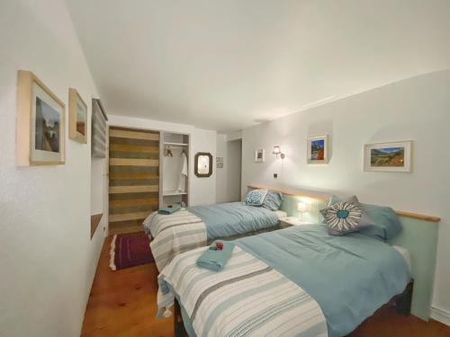 Postel nebo postele na pokoji v ubytování LPSV Experience B&B in La Palud sur Verdon
