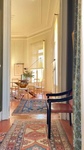 Χώρος καθιστικού στο Le Saint Apolline - Sète, Appartement Haussmanien