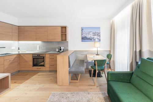 A cozinha ou cozinha compacta de Gasthof zum Goldenen Hirschen