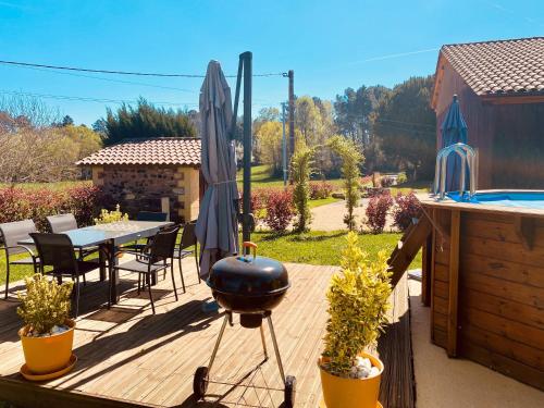 3-Star Tourism Rated Holiday Home with Air Con and Private Heated Pool - 45 Mins from Sarlat