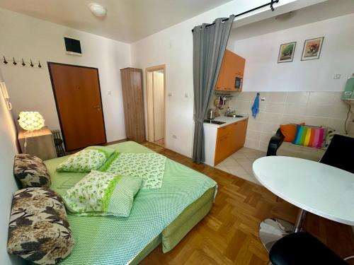 Cuina o zona de cuina de Happy Time Studio