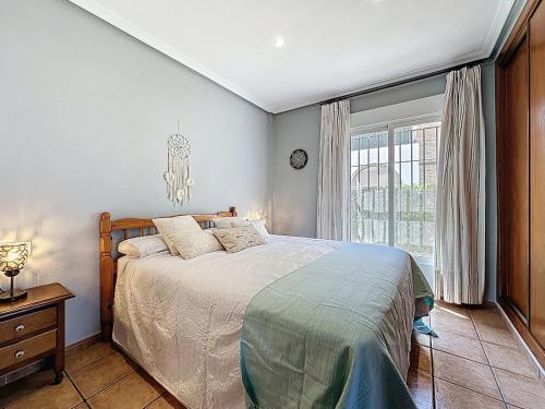 VVR Bajo 3 Dormitorios con Jardin y Piscinas