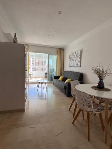 Gemelos 22 ,Benidorm-Alicante