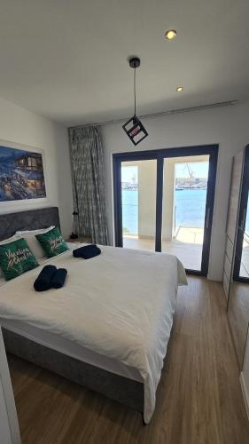 Royal Dutch 10 Trogir