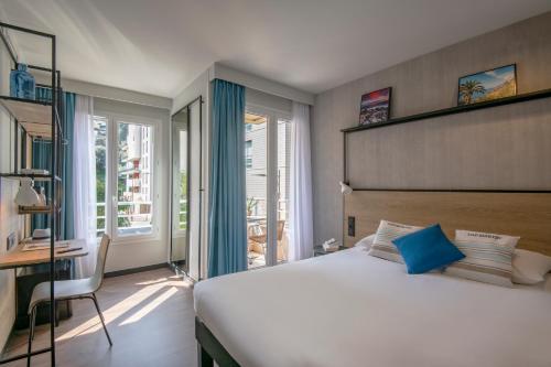 Ibis Roquebrune Cap Martin Mentonにあるベッド