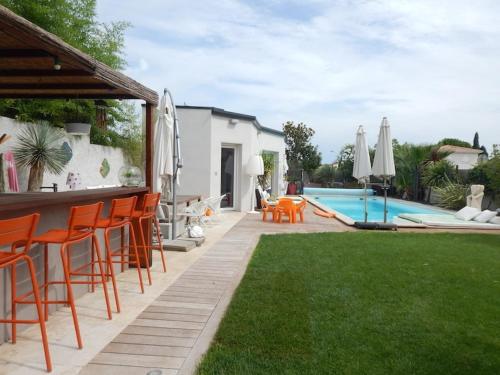 Ravissante villa avec piscine près de la plage