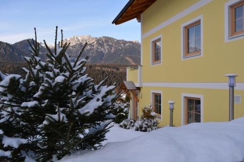 Nespecifikovaný výhled na hory nebo výhled na hory při pohledu z apartmánu