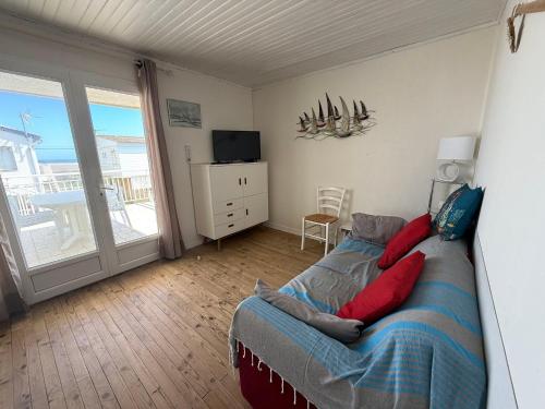 Chalet pour 7 personnes à 100m de la plage avec terrasse et parking à Gruissan - FR-1-784-5