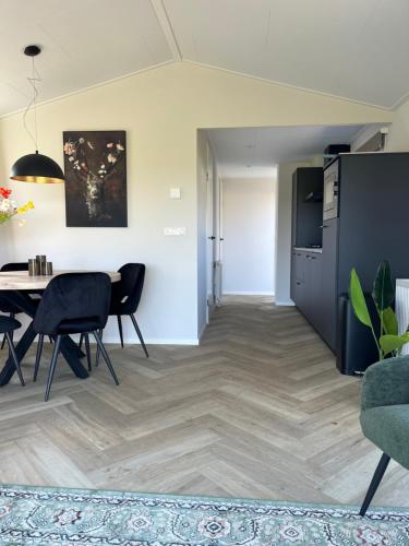 Fotografie z fotogalerie ubytování Simmerwille B&B- Camping- Bootverhuur v destinaci Earnewâld
