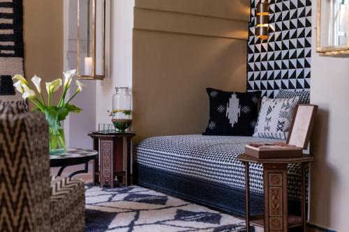 En sittgrupp på Luxurious Villa Kasbah Conti