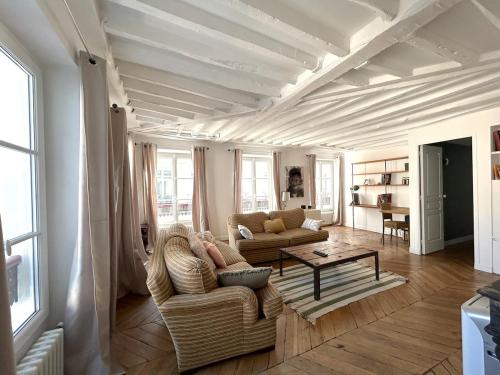 Outstanding and sunbathed 3 br