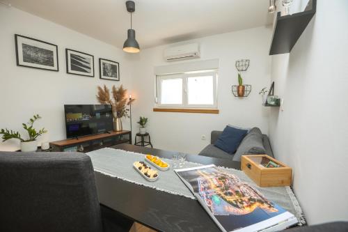 Home sweet apartments