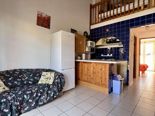 Fotografia z galérie ubytovania Maison T3 avec mezzanine, piscine, parking, proche mer - Argelès-sur-Mer - FR-1-225-774 v destinácii Argelès-sur-Mer