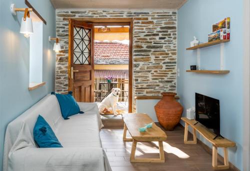 TV a/nebo společenská místnost v ubytování Vista Mare 2