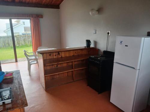Dapur atau dapur kecil di Whispering Waves