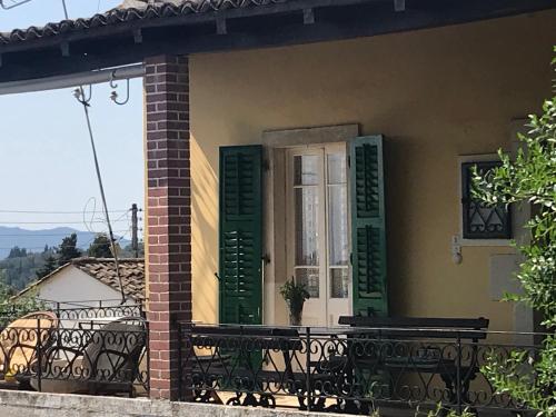 Balkoni atau teres di Carl's Veranda