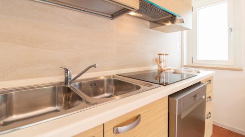 Dapur atau dapur kecil di Sardinianworld-Casa Mare Levante