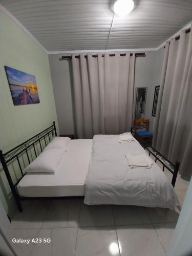 Villa Artzie. Έξοχικο με τεράστιο εξωτερικό χώρο.