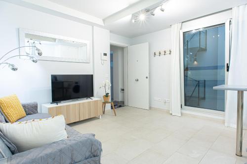 Modern & Quiet Apt near Las Canteras - WiFi 300MB