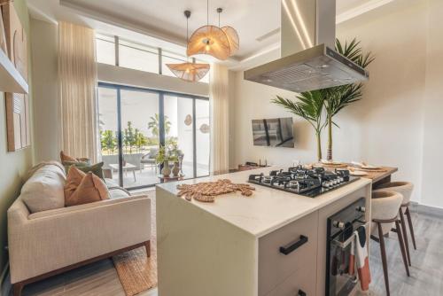 One bedroom apartment with direct access to the pool