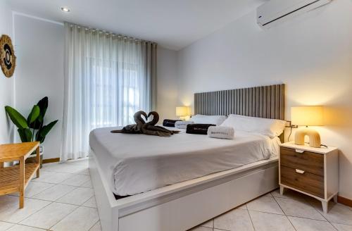 White Paradise by Olax Rentals