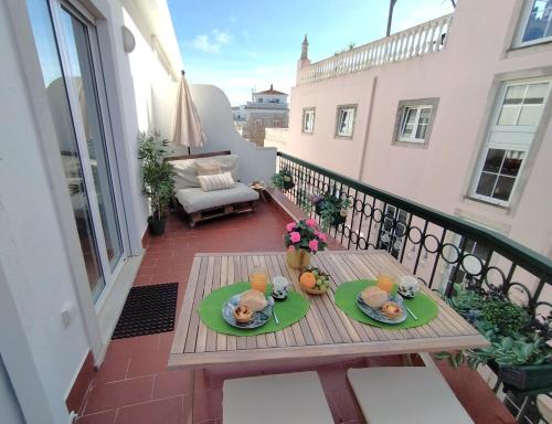 HYPERCENTER PENTHOUSE @ true heart of old town