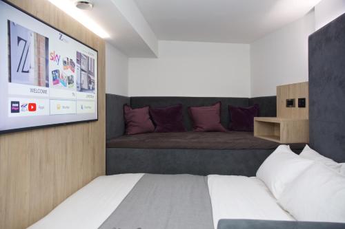 Postel nebo postele na pokoji v ubytování The Z Hotel Leicester Square