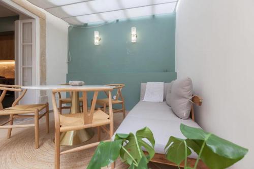 Serene T1 Apt in Lapa with AC and Private Patio