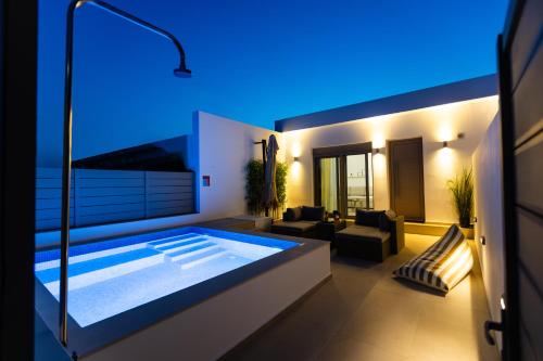 BLU Faflagkos Bay Luxury Suites