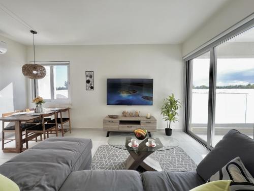 STAY Mythical Blue Apartment