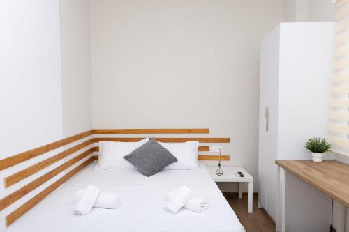 Modern Athens stay near to Metro with fast Wi-Fi