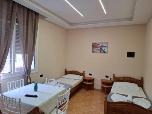 Φωτογραφία από το άλμπουμ του L&G Hotel σε Vlorë