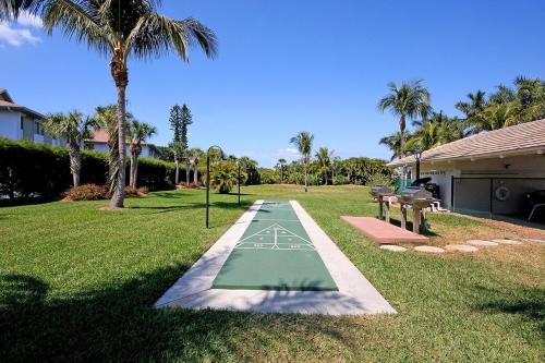Fotografie z fotogalerie ubytování Enjoy Endless Views - Beachfront 2BR Condo On Sanibel Island v destinaci Ybel