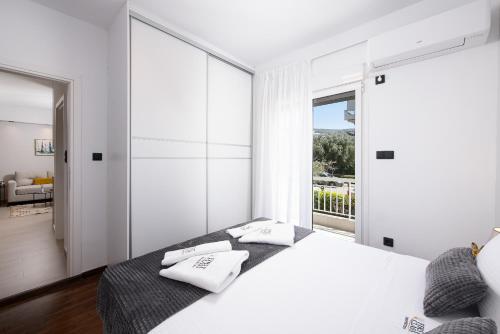 Glyfada Luxury Suite by First Class Properties