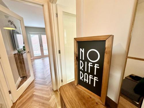 Φωτογραφία από το άλμπουμ του Luxury 2 beds, en suite & garden σε Blaenavon