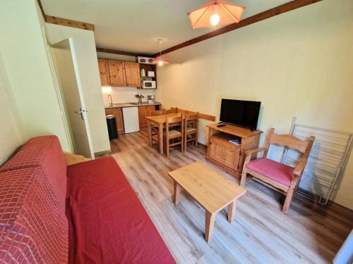 Photo de la galerie de l'établissement Chalets Du Thabor - 2 pièces 4 personnes idéalement situé MAE-5410, à Modane
