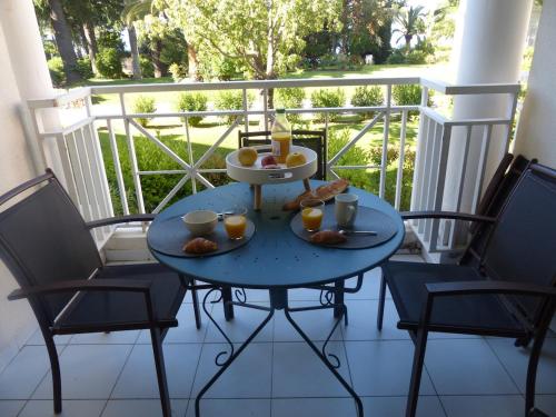 Appartement 4 personnes ,résidence vue mer et jardin, piscine, parking