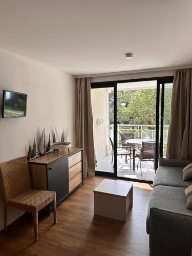 Appartement 4 personnes ,résidence vue mer et jardin, piscine, parking
