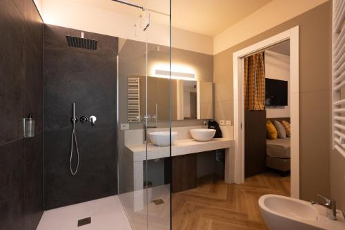 Koupelna v ubytování Arianna Suites Longevity