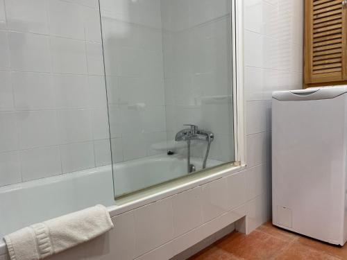 Apartamento La Roca Rental, 1 dormitorio con vistas al mar